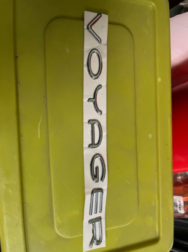 Letra Voyager