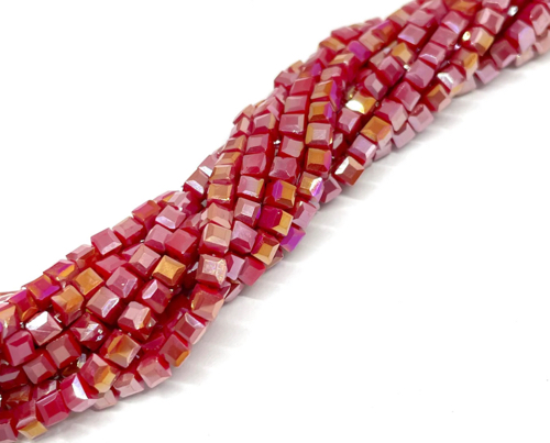 #28…Cristal Cuadrado de 3x3mm - Rojo Claro tornasol