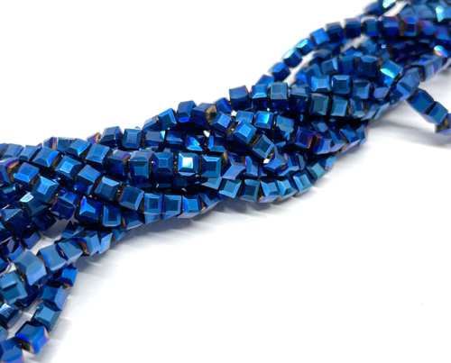 #33…Cristal Cuadrado de 3x3mm - Azul metalizado