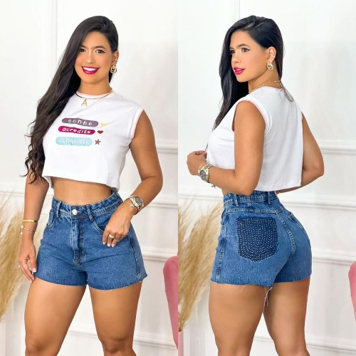 Short hot luna