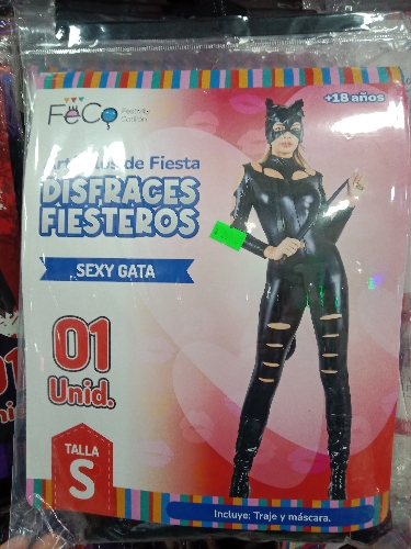 Traje adulto gata