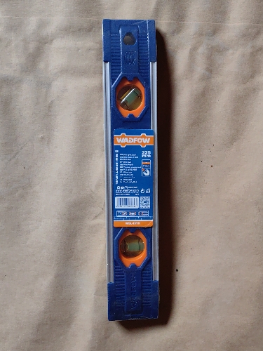 NIVEL ALUMINIO 9" WADFOW WSL4310