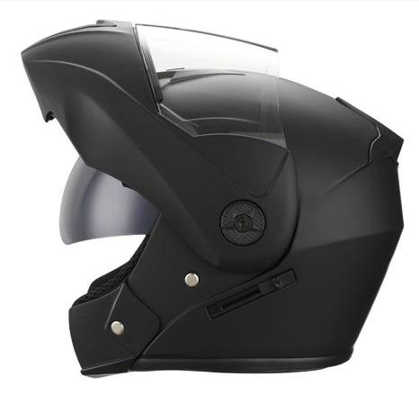 Casco negro....