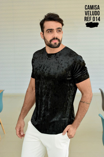 T: P Camisa society veluda preta @