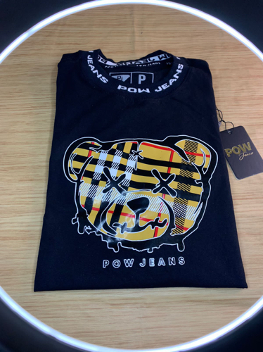 T: M Camisa preta faz o pow desenho urso
