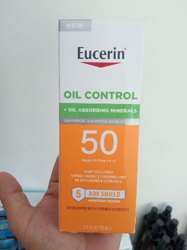 Protector solar Eucerin oil control