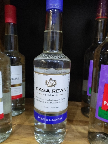 Singani CASA REAL etiqueta azul botella 1lt