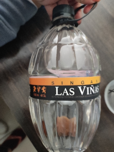 Singani LAS VIÑAS granadita 1lt