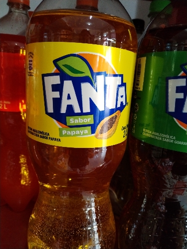 Gaseosa Fanta papaya 2lts no retornable