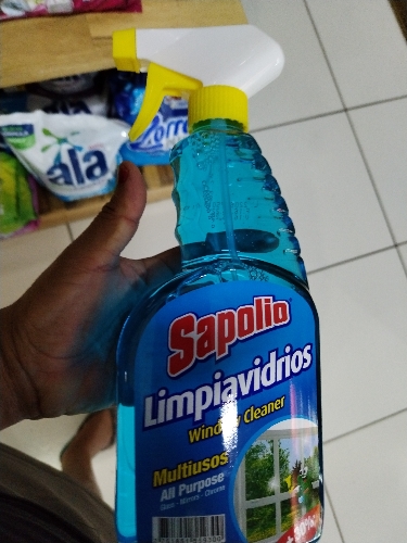Limpia vidrios SAPOLIO 650ml