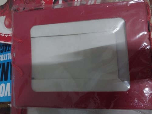 Bolsa de regalo roja pequeña