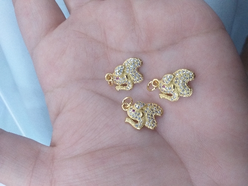 Dije elefante pequeño con zirconia baño 18k