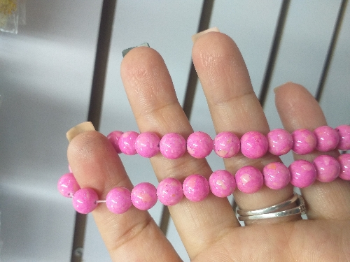 Piedra Howlita fucsia