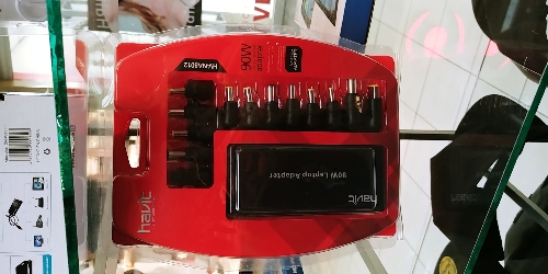 Slim Universal Adapter 90W Havit