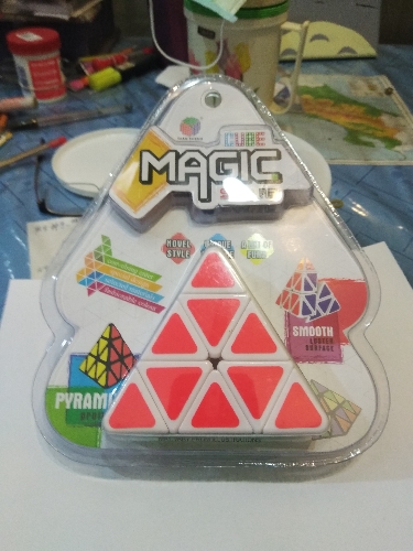 Cubo Rubik (piramide)