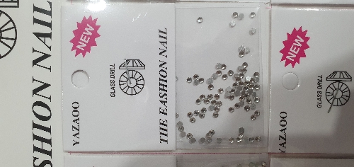 Pedraria prateada para decoração unhas