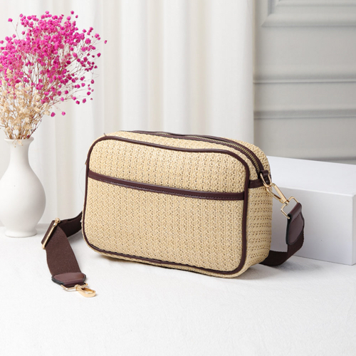 Crossbody paja trenzada crema