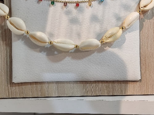 Chocker Conchitas blancas (079)