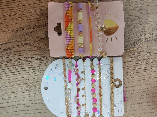 Paquete de pulseras con foami