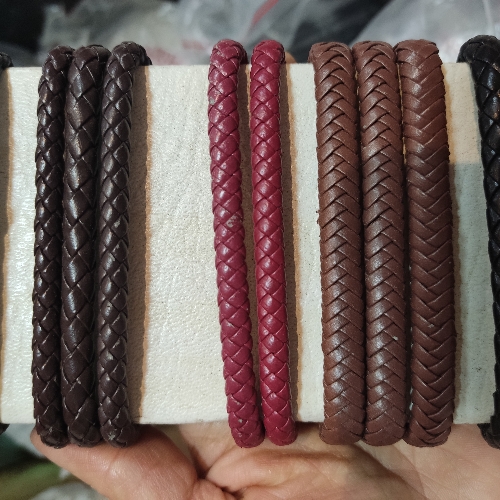Pulsera cuero sintético trenzada (718)