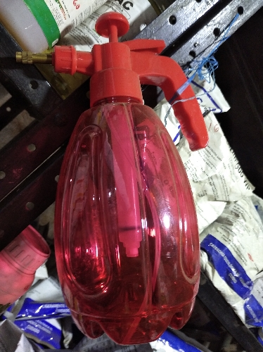 Bomba de agua transparente