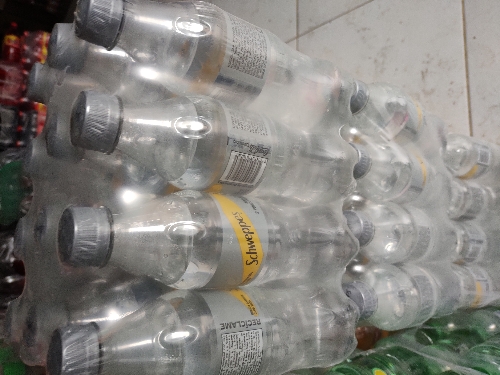 SODA COCA COLA . 12