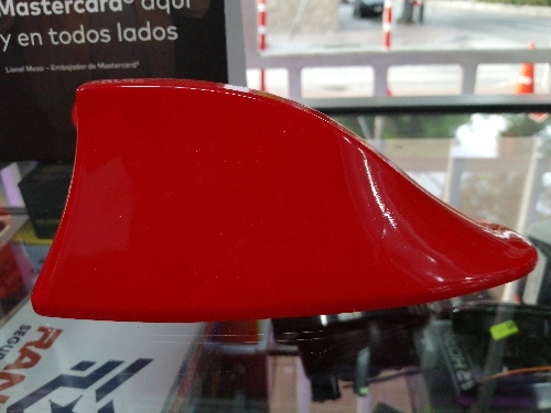 ANTENA TIBURON ROJA