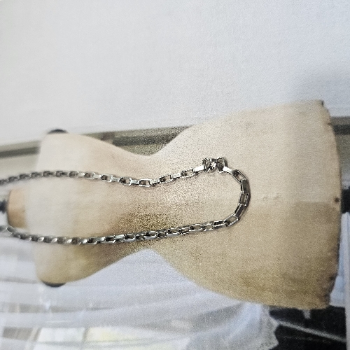 CADENA DE ACERO TEGIDO DE ESLABONES LISOS LARGOS UN SOLO TONO CSA000119