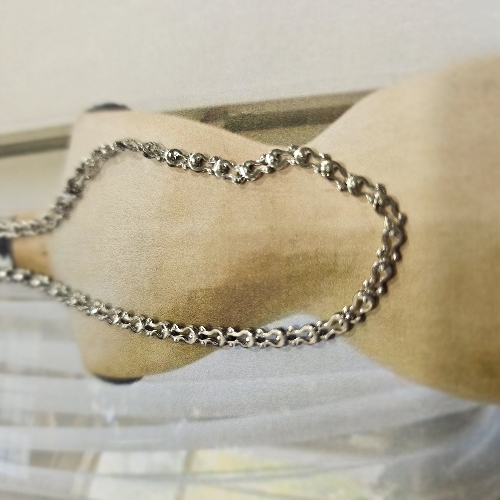 CADENA DE ACERO TEGIDO EN FORMA DE HERADURA CSA000116