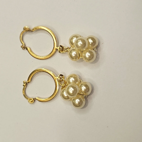 ARGOLLA EN LAMINADO CON DIJE DE FLOR /PERLAS ACRILICAS ALD00186