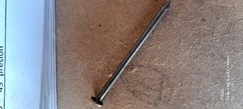 Clavo para madera de 2-1/2" por lb.