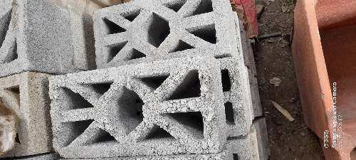Celosilla Sol 15 × 20 × 40 cm.