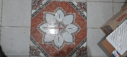 Piso Damasco 33.5 x 33.5 cm