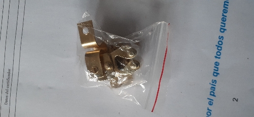 Trabador de Presión  P/Mueble Dorado BOXER