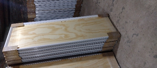 Puerta placa marco aluminio 75 izquierda