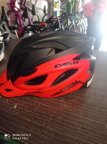 Casco ontrail DASH eco