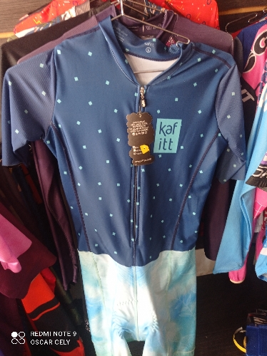 Enterizo kafit talla L