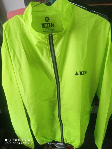 Chaqueta XL cortavientos 100k