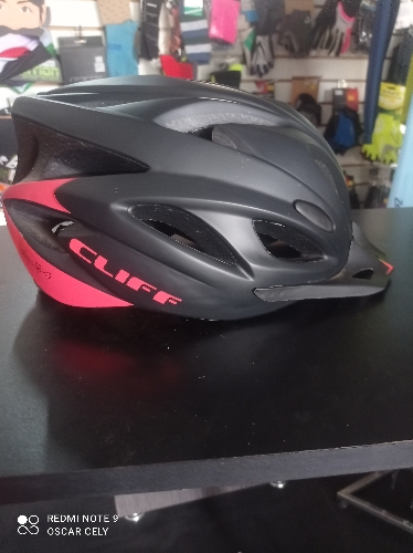 Casco clif sport 2.0