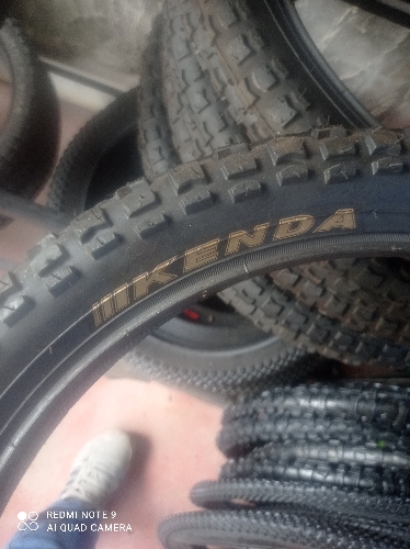 Coraza 20 Kenda taco negra