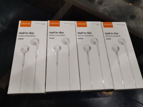 Audifono plug HS662