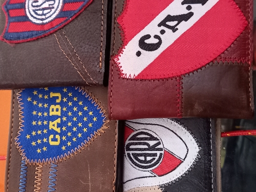 Billetera cuero futbol