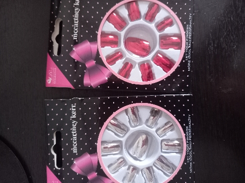 Uñas postizas color brillante McCartney Kerr 959