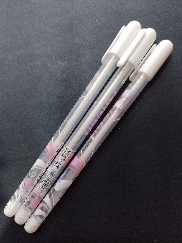 Pluma blanca Queen