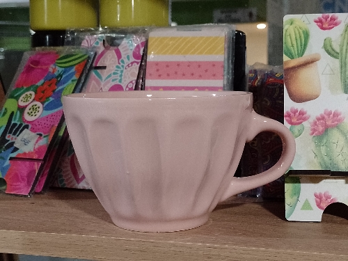 Tazón facetado rosa