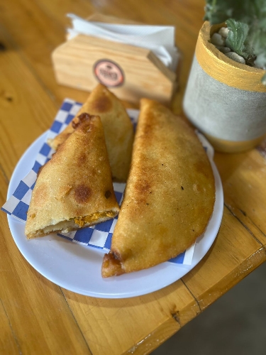 Empanadas (Pollo,Mechada o Pescado)