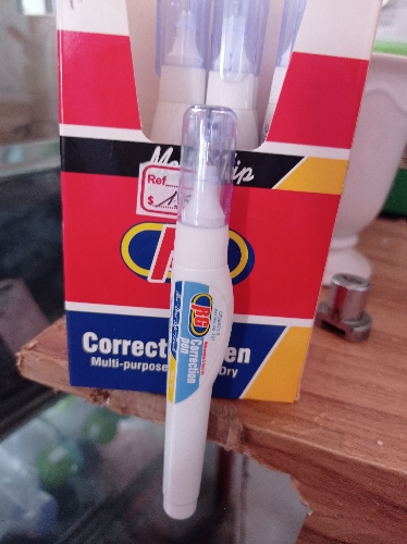 Liq paper corrector