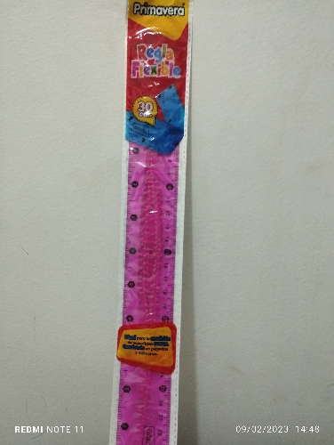 Regla Flexible*30CM