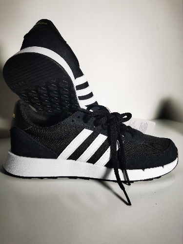 Adidas Classic Negro / Blanco No 24.5