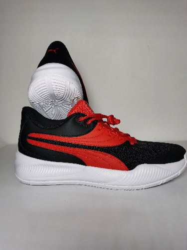880 Puma Basketball Negro / Rojo No 29.5